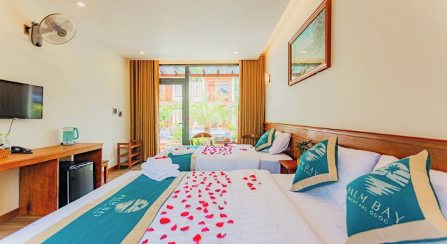 Трёхместный номер Deluxe c 1 комнатой с видом на бассейн Palm Bay Resort Phu Quoc