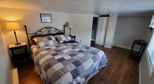 Hillside Vacation Rental 74 Main