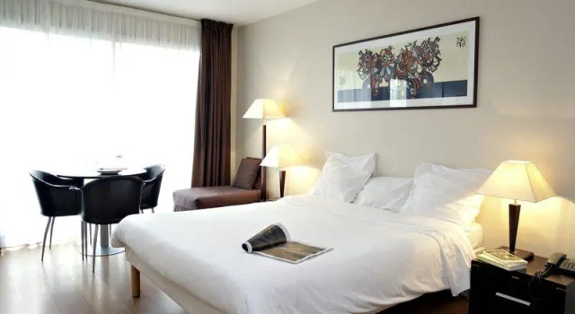 Полулюкс Adagio Access Paris Eiffel Aparthotel