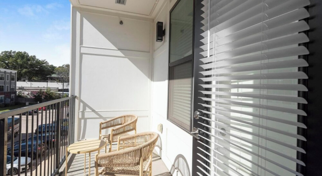 Апартаменты с 2 комнатами Landing Furnished Apartments near Medical District