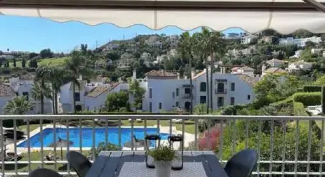 Marbella Benahavis Los Arqueros Golf & Country Club, Sleeps 7 plus 1 child, Забронировать Отель Отели Бенаавис с парковкой, Парковка