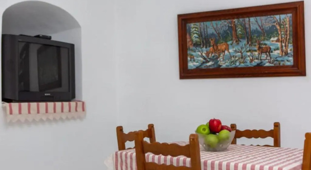 Vrodos House
