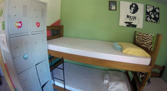 Кровать в общем номере c 1 комнатой Parnaíba Hostel