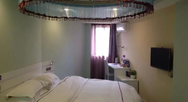 Yunzhishang Hotel Dali Ancient Town Miwan, Забронировать Отель Старый город Дали Юньнань