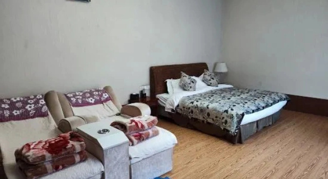 Люкс с 2 комнатами Bayuquan Xiongyue Wangyuhe Private Hot Spring Courtyard House