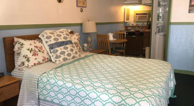 Студия Claddagh Motel & Suites