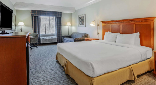 Двухместный номер Deluxe Days Inn by Wyndham Altavista