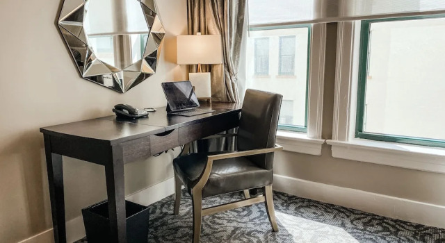 Четырёхместный номер Standard с видом на парк The St. Anthony, a Luxury Collection Hotel, San Antonio