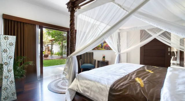 Puri Hawila Villa, Rezervovat Vila Vily v Kutuh, Vila