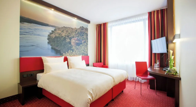 Одноместный номер Comfort PLAZA Premium Berlin Kurfürstendamm