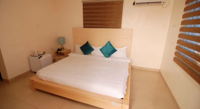 Vine Apartments & Resort