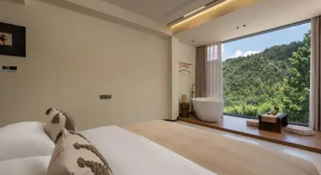 Люкс Anji Yunbian Xiaoyuan Cloud Chaji Mountain Wilderness Vacation Apartment (Yunshang Grassland)