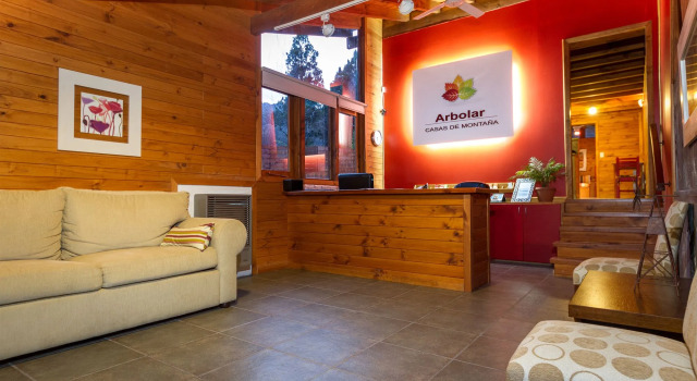 Arbolar Casas de Montaña, 预订 酒店 拉安戈斯图拉镇 内乌肯省