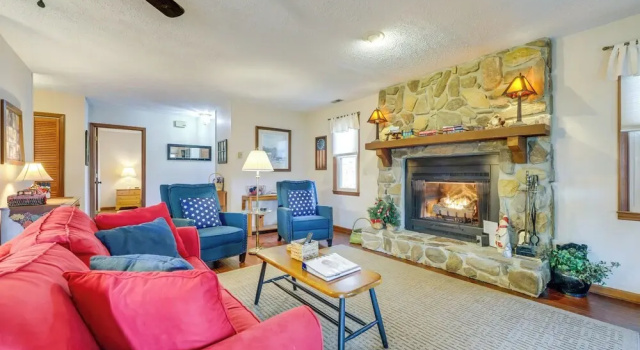Walk to Golf Course, Mtn-view Maggie Valley Duplex, Забронировать Апартаменты/квартира Апартаменты Мегги-Вэлли, Апартаменты/квартира