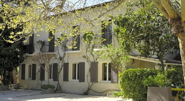Hotel de lîle, Забронировать Отель Авиньон ViaRhona, рядом с Филипп Ле Бел Тауэр