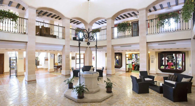 Отель Marriott's Club Son Antem