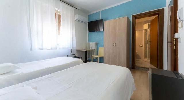 Двухместный номер Standard MH Hotel Benaco