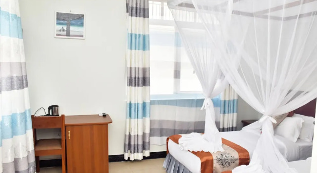 Номер Deluxe Sea Crest Hotel