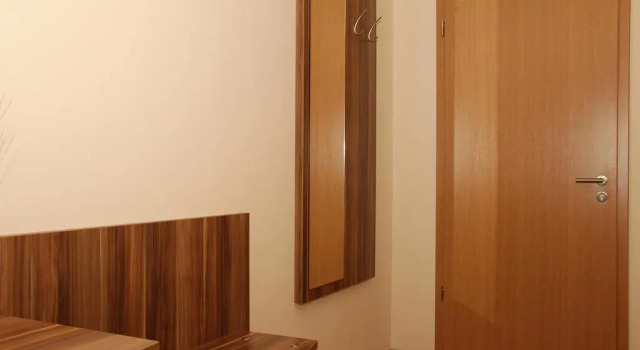 Villa Croatia & Restaurant Adria, Boek Villa Hotels in Odenwald met parkeren, Parkeren