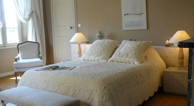 Château Larroze - Chambres de Charme, Book Hotel Hoteller i Cahuzac-sur-Vere med pool, Swimmingpool
