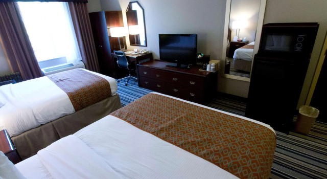 Четырёхместный номер Standard Comfort Inn & Suites Harrisburg-Hershey North