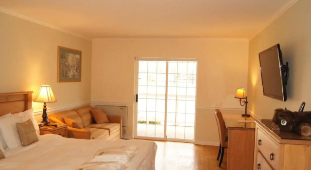 Двухместный номер Deluxe с видом на горы South Thompson Inn & Conference Centre