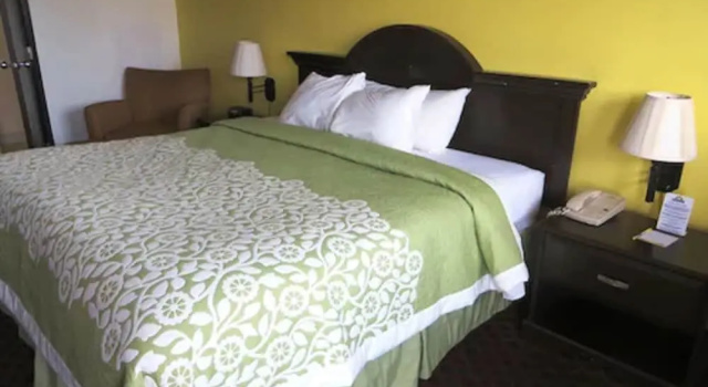 Двухместный номер Standard Days Inn by Wyndham Plainfield