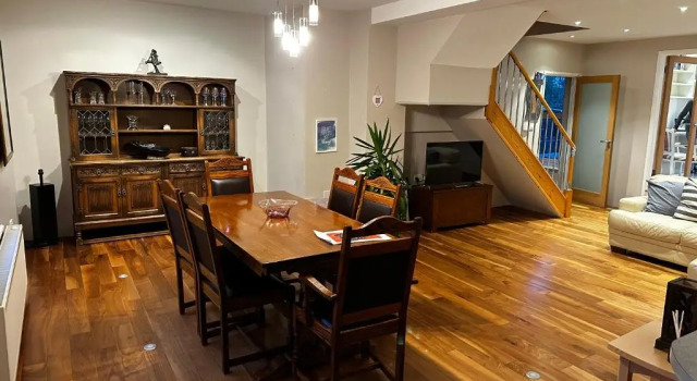 Daire Zoe Bistro & Accommodation