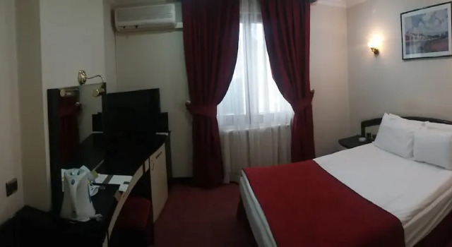 Номер Standard Saffron Hotel