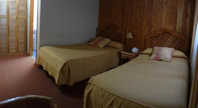 Hostal Pacifico, Забронировать Отель Пуэрто-Монт Carretera Austral, рядом с Paseo De Costanera Shopping Mall