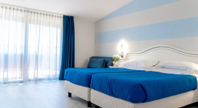 Номер Standard с красивым видом из окна AHG Riva Del Sole Wellness Hotel