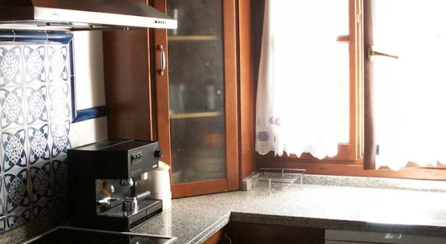 Апартаменты с 2 комнатами с балконом Oasis Backpackers Hostel Granada