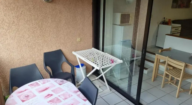 Studio Dans Résidence De Tourisme