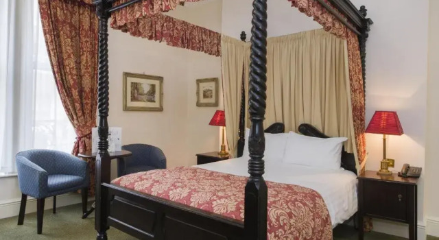 Номер Standard The Worcester Whitehouse Hotel