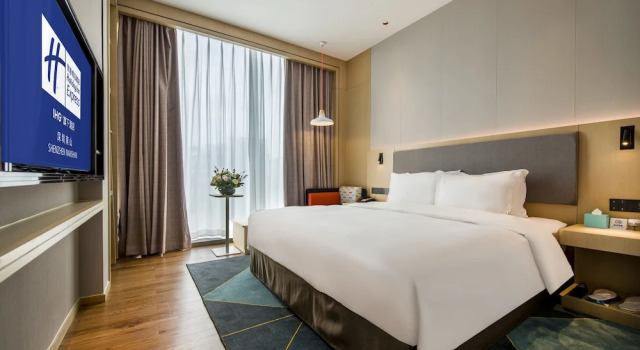 Двухместный люкс Holiday Inn Express Shenzhen Nanshan by IHG