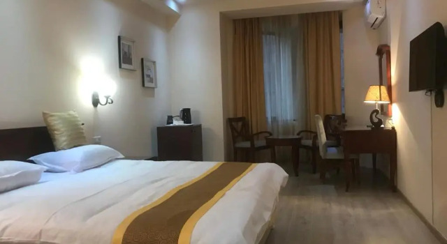 DaMus apartments, Забронировать Апартаменты/квартира Отели Еревана с парковкой, рядом с Площадь Республики, Парковка