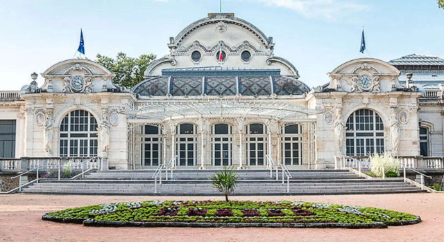 Hotel Kyriad Vichy Spa Cinq Mondes