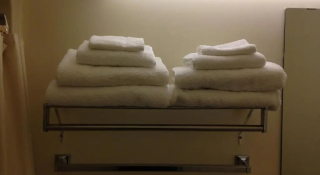 Petawawa River Inn & Suites, Varaa Hotelli  