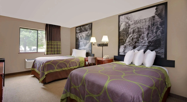 Super 8 by Wyndham Ithaca, Book Inn Ithaca Cayuga Lake Wine Trail
