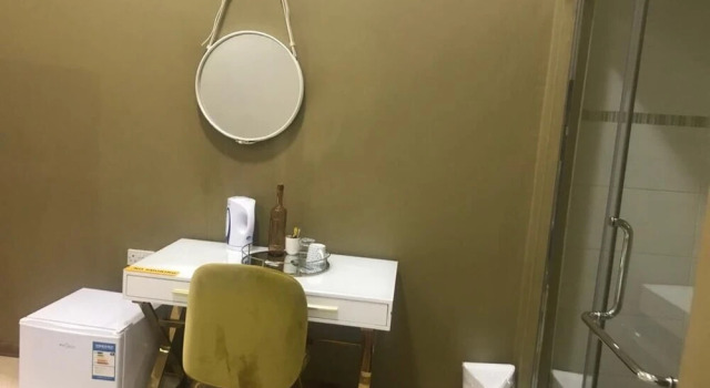 Luxlusive Guest House