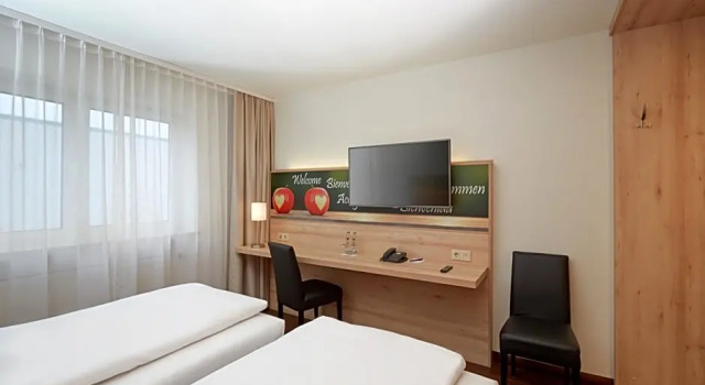 Номер Comfort H+ Hotel Stuttgart Herrenberg