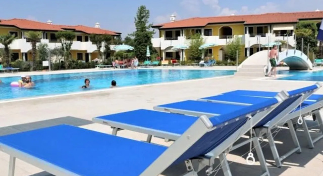 Апартаменты с 2 комнатами с видом на сад Enjoy the sun From a Private Garden!