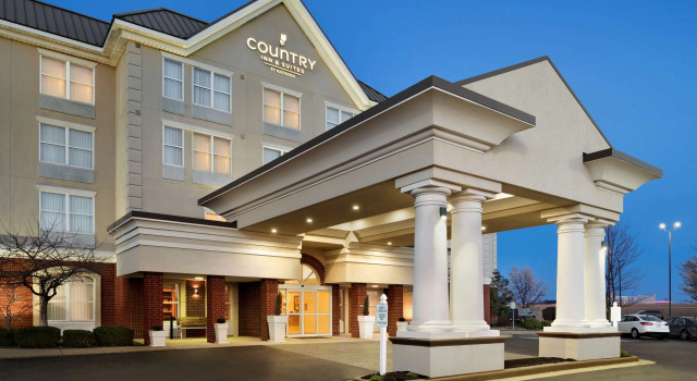 Holiday Inn Express Hotel & Suites Evansville, Rezerwuj Hotel Hotele w Evansville z parkingiem, Parking