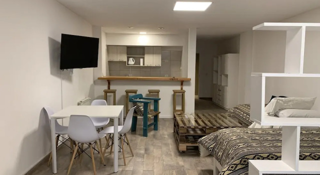 Люкс URBANA SUITES & STUDIOS 440