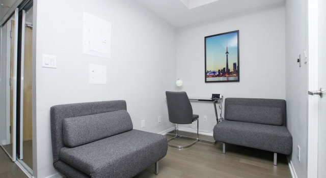 Applewood Suites - Financial District, Забронировать Отель Торонто Greater Toronto Area, рядом с Театр Принцесса Уэльса