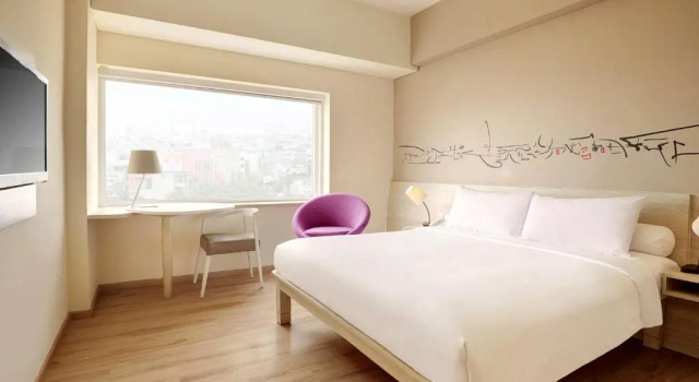 Двухместный номер Superior Artotel Harmoni Jakarta