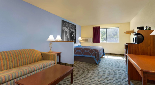 Двухместный номер Standard Super 8 by Wyndham Lynchburg VA