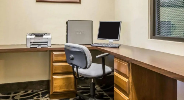 Номер Standard Quality Inn & Suites Mendota near I-39