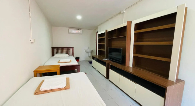 Полулюкс Super Hostel