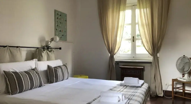 L'Acero Rosso B&B, Prenota Bed & breakfast Hotel a Como con parcheggio, Parcheggio